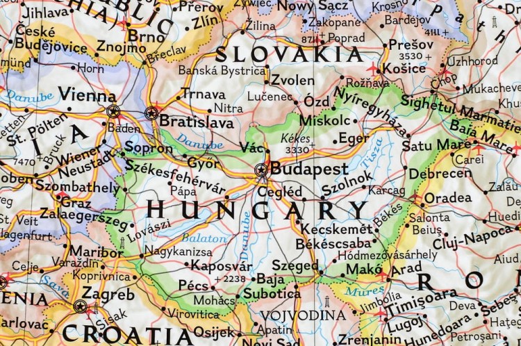 Europa polityczna Classic 1:5 419 000 Mapa w ramie National Geographic fragment 3