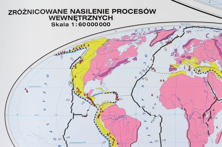 Świat wielkie formy ukszt powierzchni i budowa geologiczna NE (10) a.jpg