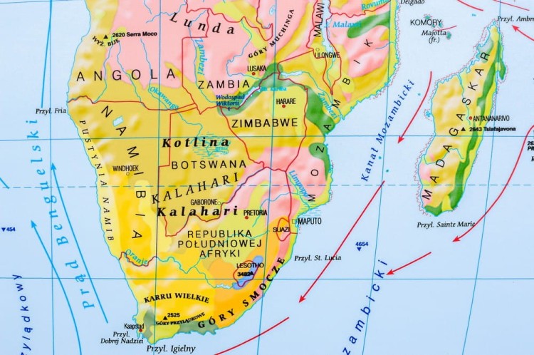 Świat 1:26 000 000. Mapa ścienna krajobrazowa wydawnictwa Meridian. Fragment 3