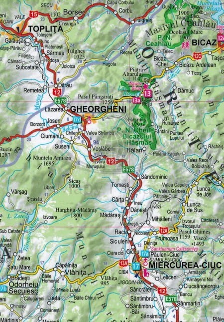 Rumunia i Mołdawia 3 w 1. Przewodnik, atlas i laminowana mapa wydawnictwa EspressMap. Mapa - fragment 1