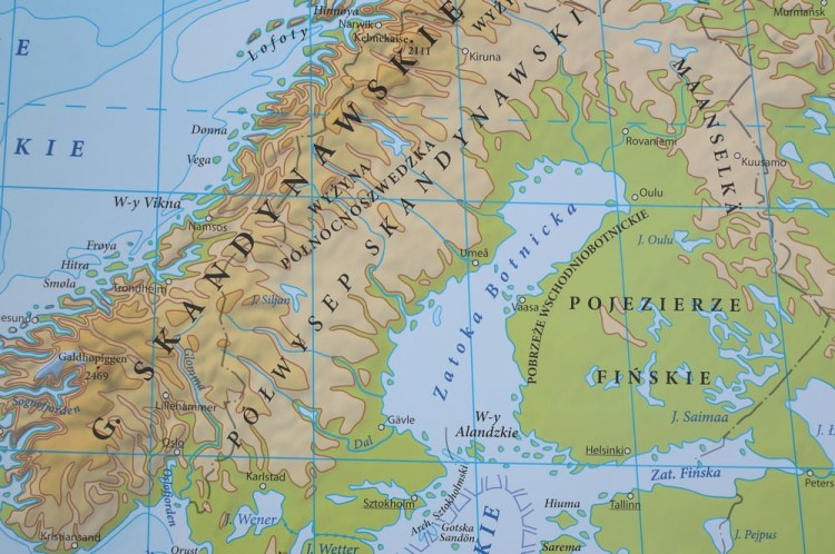 Europa fizyczna 1:7 000 000 Mapa magnetyczna Eko-Graf fragment 2