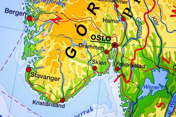 Europa ogólnogeograficzna 1:3 250 000 Mapa w ramie Nowa Era fragment 1