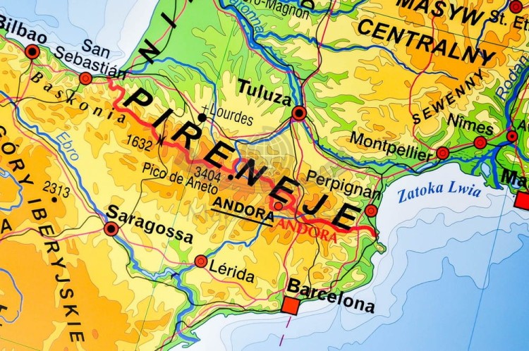 Europa ogólnogeograficzna 1:3 250 000 Mapa magnetyczna Nowa Era fragment 2