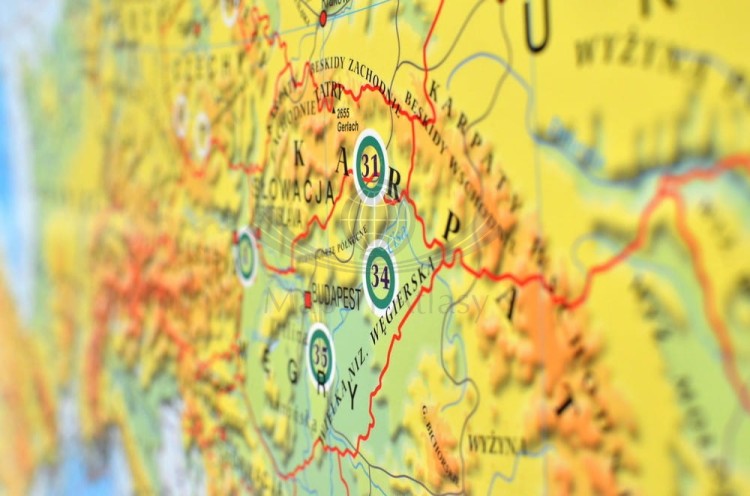 Europa fizyczna 1:4 000 000 Mapa w ramie Meridian fragment 4