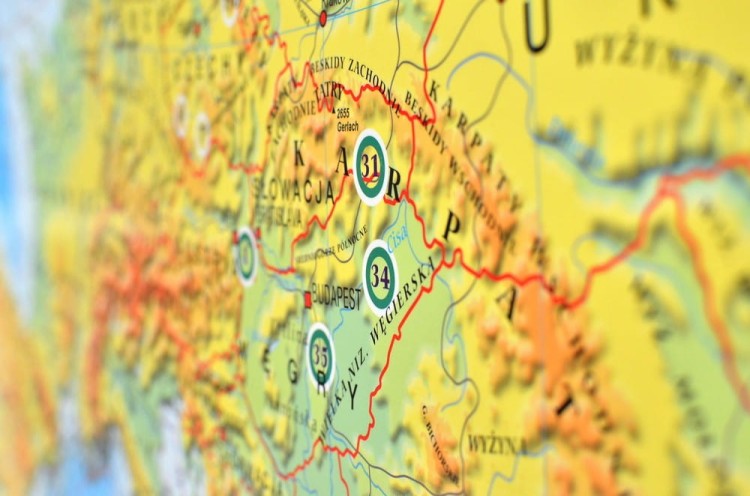 Europa fizyczna 1:4 000 000 Mapa do wpinania Meridian fragment 4