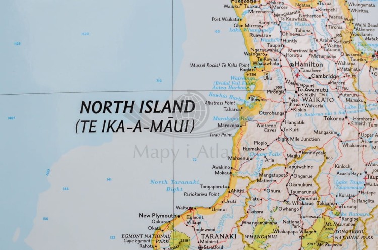 Nowa Zelandia 1:2 300 000. Mapa w ramie drewnianej wydawnictwa National Geographic. Fragment 3