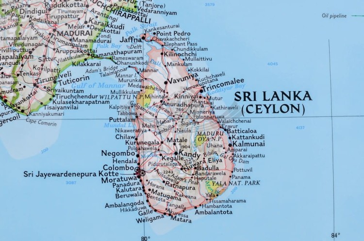Indie 1:5 625 000. Mapa w wersji magnetycznej wydawnictwa National Geographic. Fragment 2