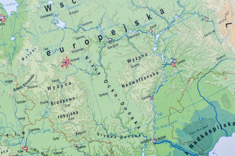 Europa. Mapa polityczna i fizyczna. Mapa ścienna. Fragment 8
