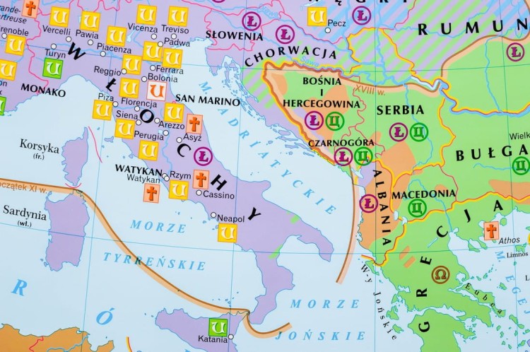 Dziedzictwo kulturowe Europy. Dwustronna mapa ścienna wydawnictwa Nowa Era. Fragment 9