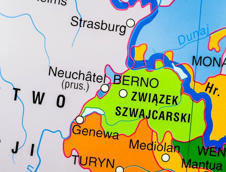 Europa w dobie rewolucji francuskiej / W epoce absolutyzmu oświeconego. Dwustronna mapa ścienna wydawnictwa Nowa Era. Fragment 1
