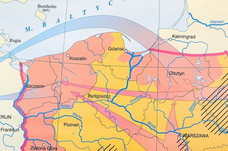 Polska i Europa po II wojnie Światowej / Rozpad systemu komunistycznego. Dwustronna mapa ścienna wydawnictwa Nowa Era. Fragment 6