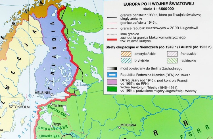 Polska i Europa po II wojnie Światowej / Rozpad systemu komunistycznego. Dwustronna mapa ścienna wydawnictwa Nowa Era. Legenda 2