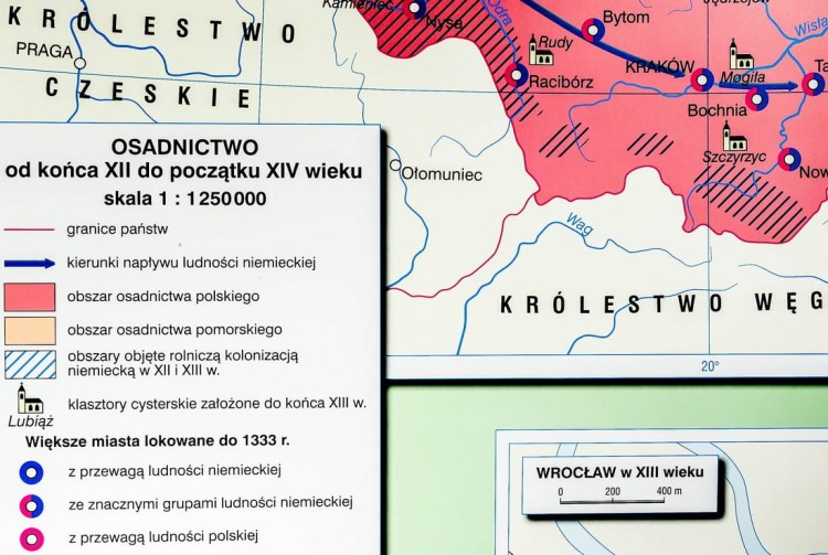 Polska Kazimierza Wielkiego / Zjednoczenie ziem polskich przez Władysława Łokietka. Dwustronna mapa ścienna wydawnictwa Nowa Era. Legenda 5
