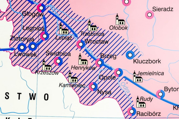 Polska Kazimierza Wielkiego / Zjednoczenie ziem polskich przez Władysława Łokietka. Dwustronna mapa ścienna wydawnictwa Nowa Era. Fragment 4