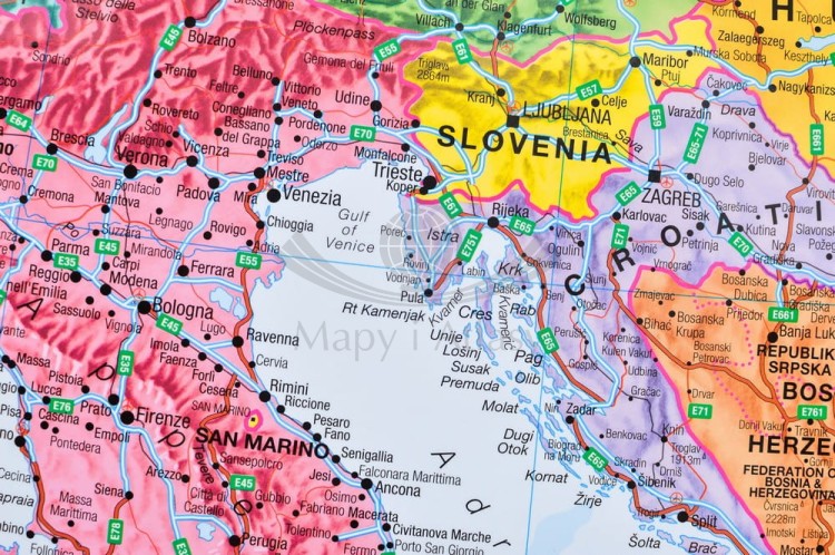 Europa 1:3 200 000. Mapa polityczno-drogowa w wersji magnetycznej wydawnictwa Maps International. Fragment 5