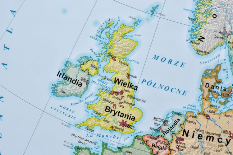 Europa. Mapa polityczna i fizyczna. Mapa ścienna. Fragment 17