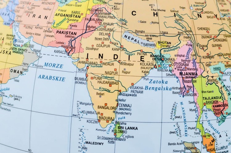 Globus polityczno-fizyczny 25 cm + aplikacja. Podświetlany. Fragment 2 z mapy politycznej