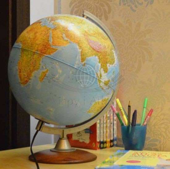 Globus Atlantis 25 cm. Fizyczny i polityczny, podświetlany. Producent: Nova Rico. Przykład aranżacji