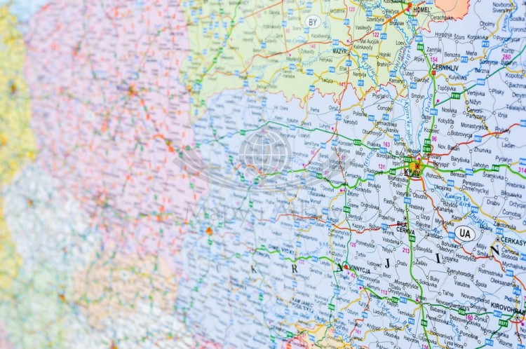 Europa 1:4 300 000. Naklejka, mapa ścienna. Polityczno-drogowa. Producent: Piętka. Fragment 12