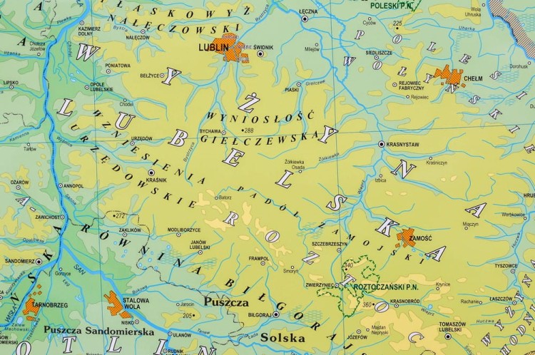 Polska mapa fizyczna, geograficzna w formie naklejki. Wersja STRONG. Skala 1:500 000 Producent: Piętka.Fragment 5
