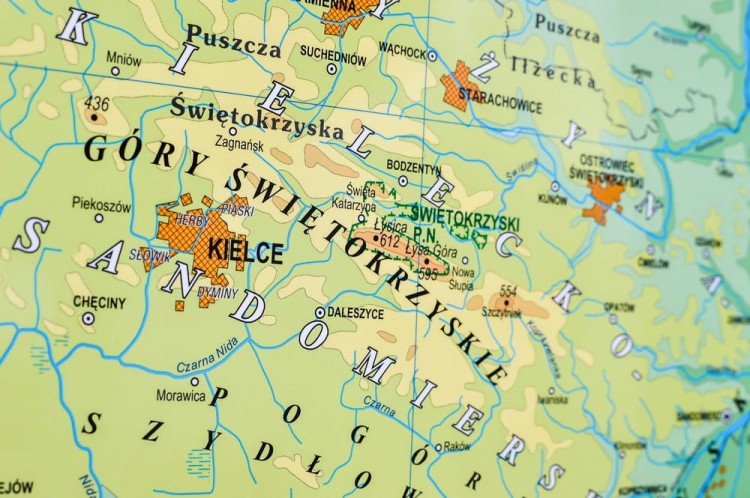 Polska mapa fizyczna, geograficzna w formie naklejki. Wersja STRONG. Skala 1:500 000 Producent: Piętka.Fragment 8