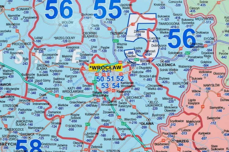 Polska mapa ścienna samochodowa z kodami pocztowymi w formie naklejki. Skala 1:500 000. Producent: Piętka. Fragment 3