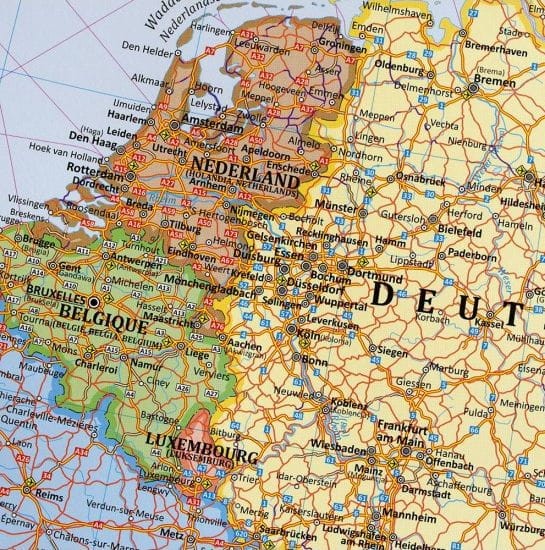 Europa 1:3 000 000. Mapa ścienna polityczno-drogowa wydawnictwa Eko-Graf. Fragment 4
