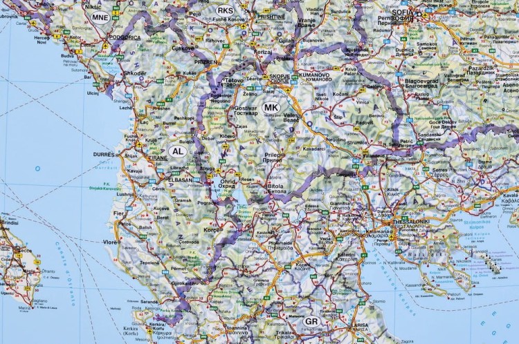 Bałkany / Europa południowo-wschodnia. Arkusz, mapa ścienna drogowa. Producent: 	Freytag&Berndt. Fragment 4