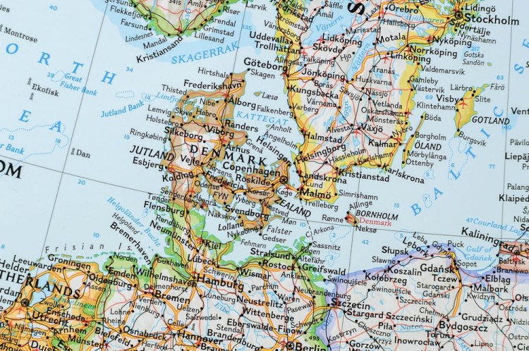 Europa 1:8 399 000. Arkusz, mapa ścienna polityczna. Wydawnictwo: National Geographic. Fragment 2