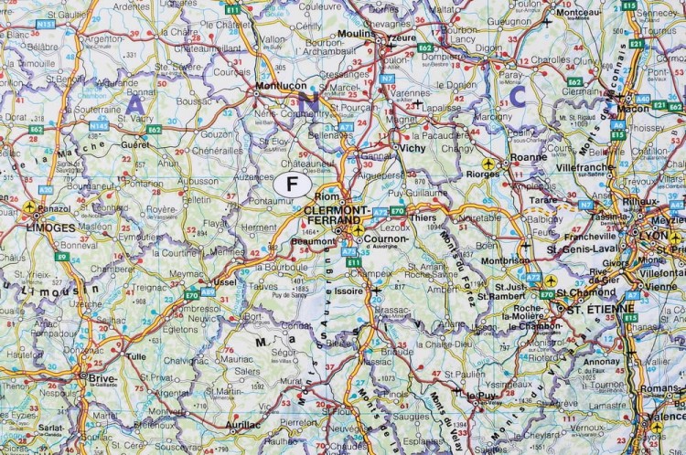 Europa Zachodnia. Arkusz, mapa ścienna drogowa. Niemcy, Dania, Szwajcaria, Beneluks, Francja, Wielka Brytania, Hiszpania, Portugalia. FB. Producent: Freytag&Berndt. Fragment 1