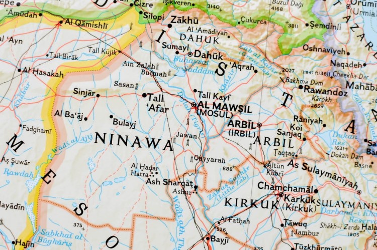 Iran. Mapa ścienna wydawnictwa National Geographic. Fragment 3