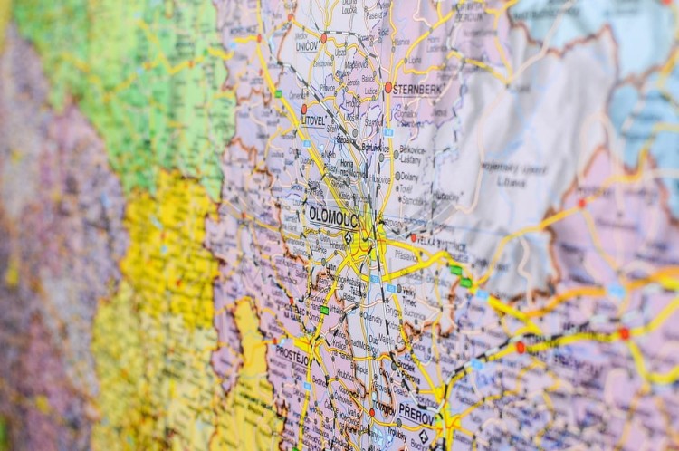 Czechy. Mapa ścienna administracyjno-drogowa. Fragment 8