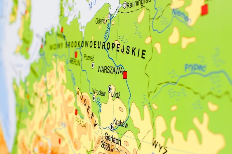 Europa. Mapa ścienna ukształtowanie powierzchni. Nowa Era. Fragment 4