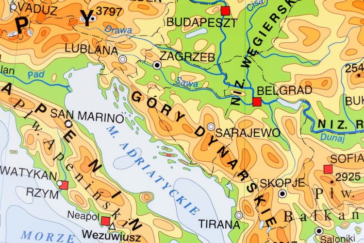 Europa. Mapa ścienna ukształtowanie powierzchni. Nowa Era. Fragment 5