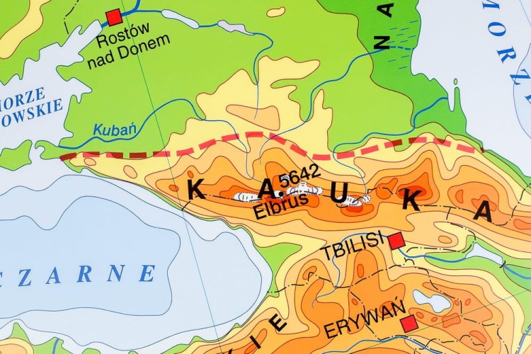 Europa. Mapa ścienna ukształtowanie powierzchni. Nowa Era. Fragment 7