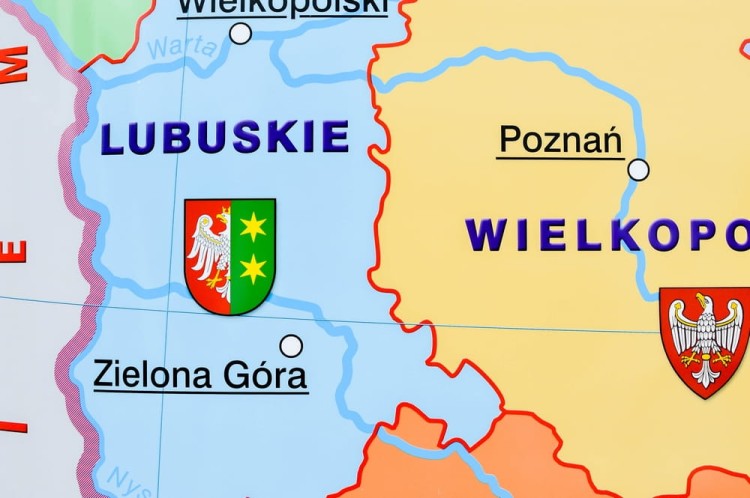 Polska mapa ścienna administracyjna - województwa. Fragment 2