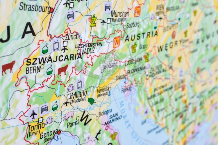 Europa gospodarcza 1:3 600 000. Mapa ścienna wydawnictwa Meridian. Fragment 10