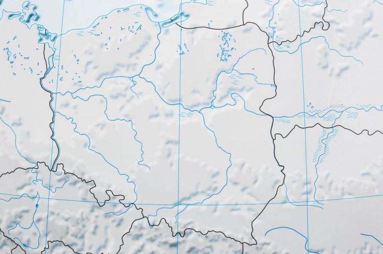 Europa 1:3 200 000. Mapa ścienna konturowa, hipsometryczna (ćwiczeniowa) wydawnictwa Meridian. Fragment 2