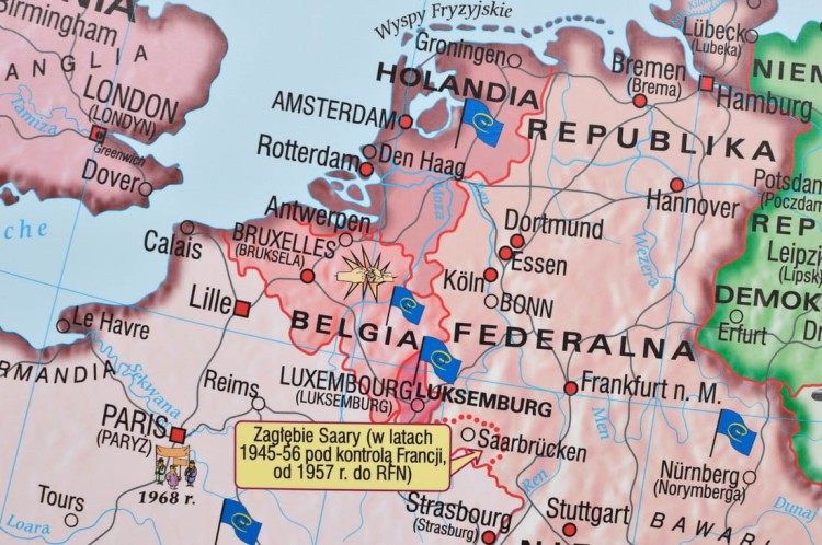 Europa po 1945 roku. Mapa ścienna wydawnictwa Meridian. Fragment 3