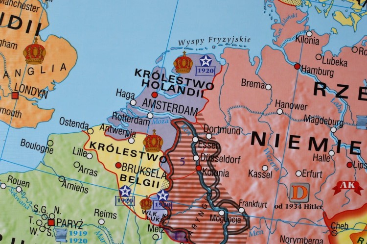 Europa w latach 1919-1939. Mapa ścienna wydawnictwa Meridian. Fragment 4