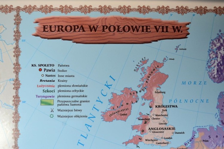Europa wczesnośredniowieczna (od VIII wieku do połowy X). Mapa ścienna wydawnictwa Meridian. Fragment 7