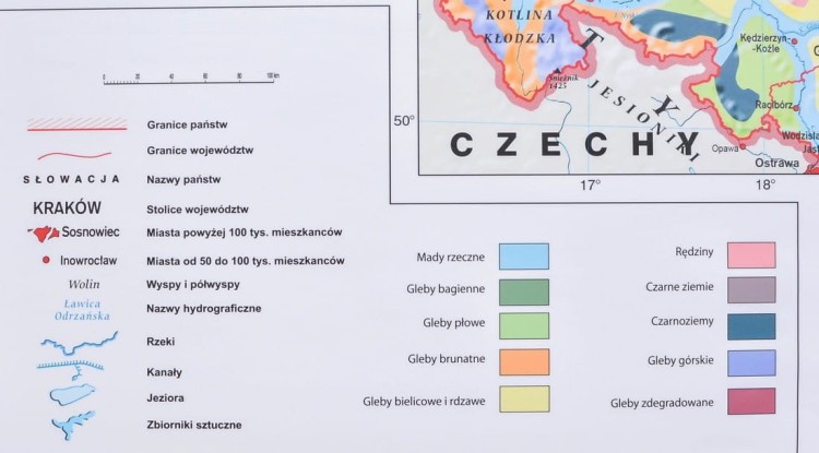 Polska - rodzaje gleb 1:550 000. Mapa ścienna wydawnictwa Meridian. Legenda