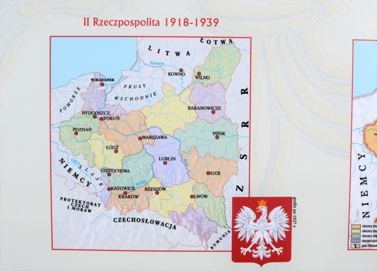 Polska. 1000 lat historii Polski - dziedzictwo narodowe (1800-2009). Plansza edukacyjna wydawnictwa Meridian. Fragment 6