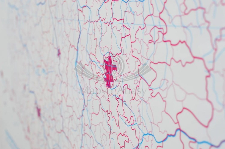 Polska 1:550 000. Mapa ścienna konturowa (administracyjna) wydawnictwa Meridian. Fragment 5