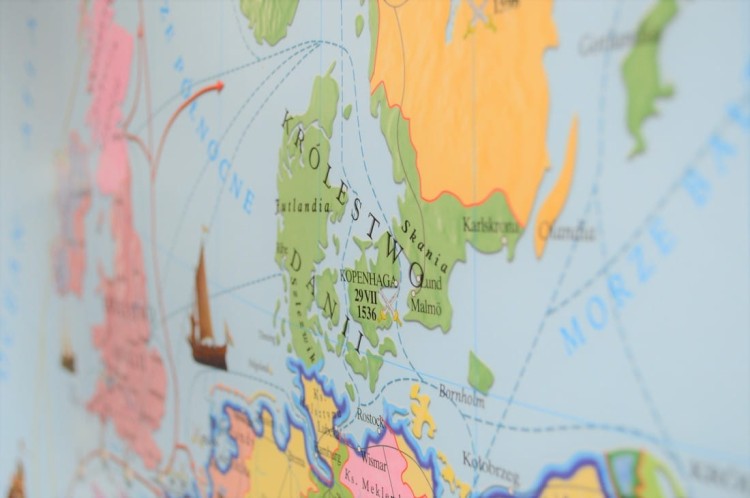 Rzeczpospolita Polska po Unii Lubelskiej / Europa XVI w. Dwustronna mapa ścienna wydawnictwa Meridian. Strona 2 - fragment 3