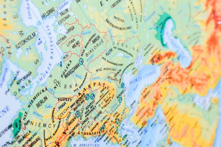 Świat 1:26 000 000. Dwustronna mapa ścienna wydawnictwa Meridian. Fizyczna z elementami ekologii. Fragment 5