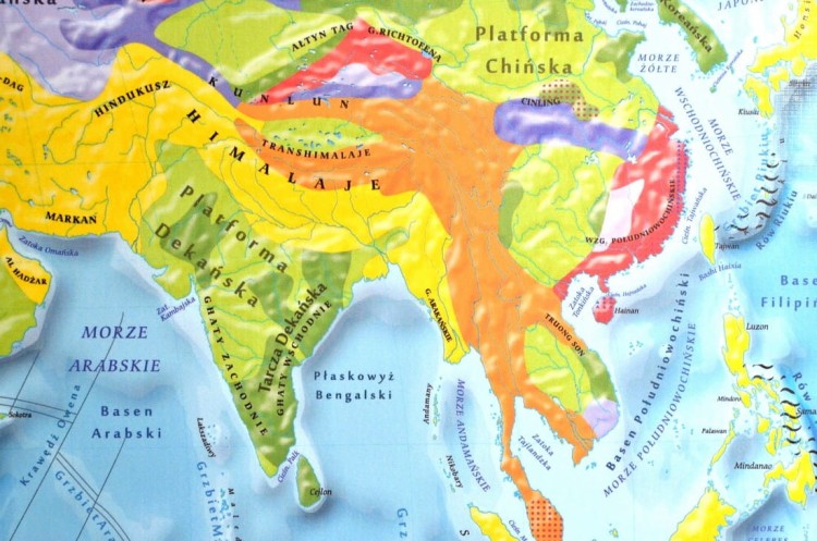 Świat 1:37 000 000. Geologia i tektonika. Mapa ścienna wydawnictwa Meridian. Mapa 1 - fragment 1