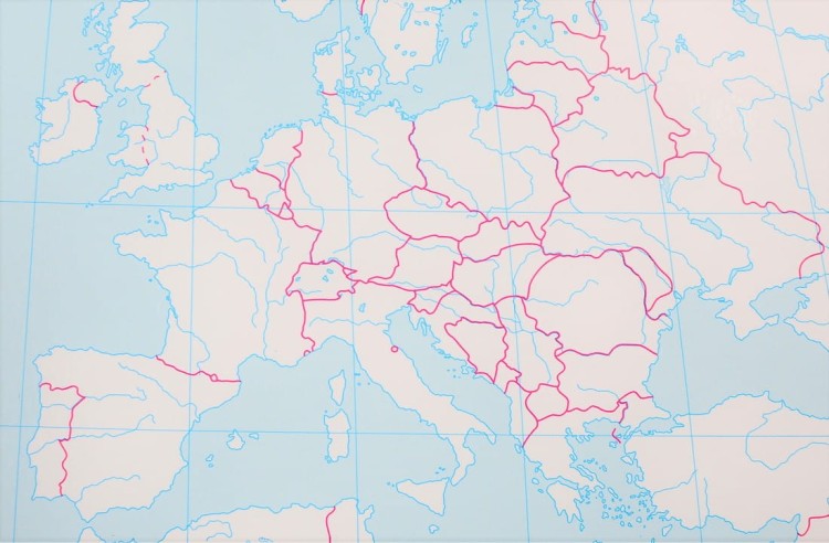 Świat 1:26 000 000. Mapa ścienna konturowa (do ćwiczeń) wydawnictwa Meridian. Fragment 1