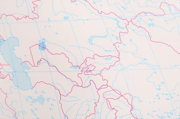 Świat 1:22 000 000. Mapa ścienna konturowa (do ćwiczeń) wydawnictwa Meridian. Fragment 5