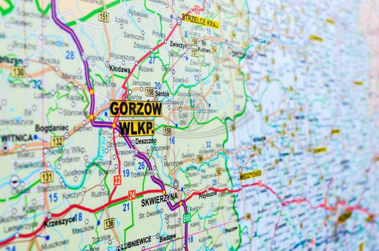 Polska 1:350 000. Mapa ścienna administracyjno-drogowa w wersji magnetycznej. Fragment 8